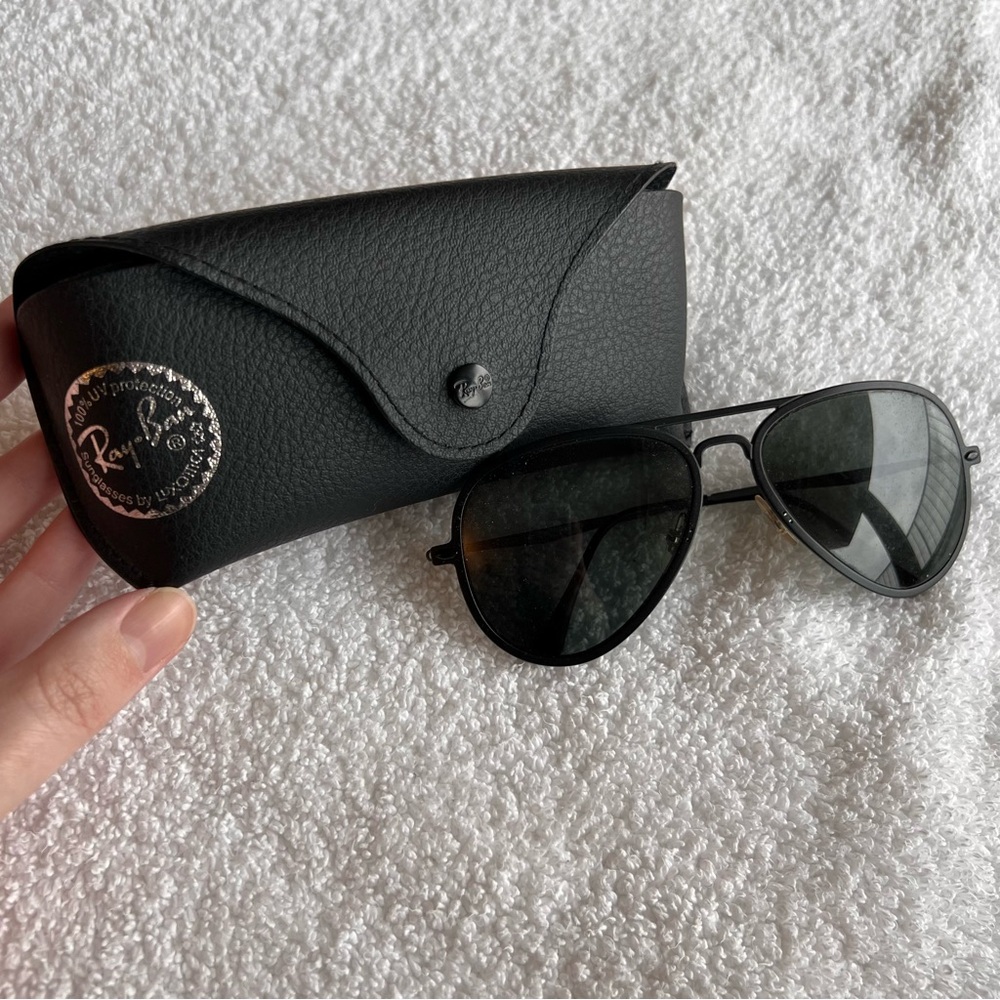 RAY-Ban AVIATOR LIGHT RAY RB4211 601S/71 56mm Sunglasses MATTE BLACK